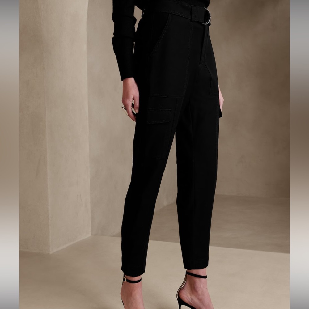 Banana Republic Slim Refined Stretch Cargo Pants in Black Size 20 Long